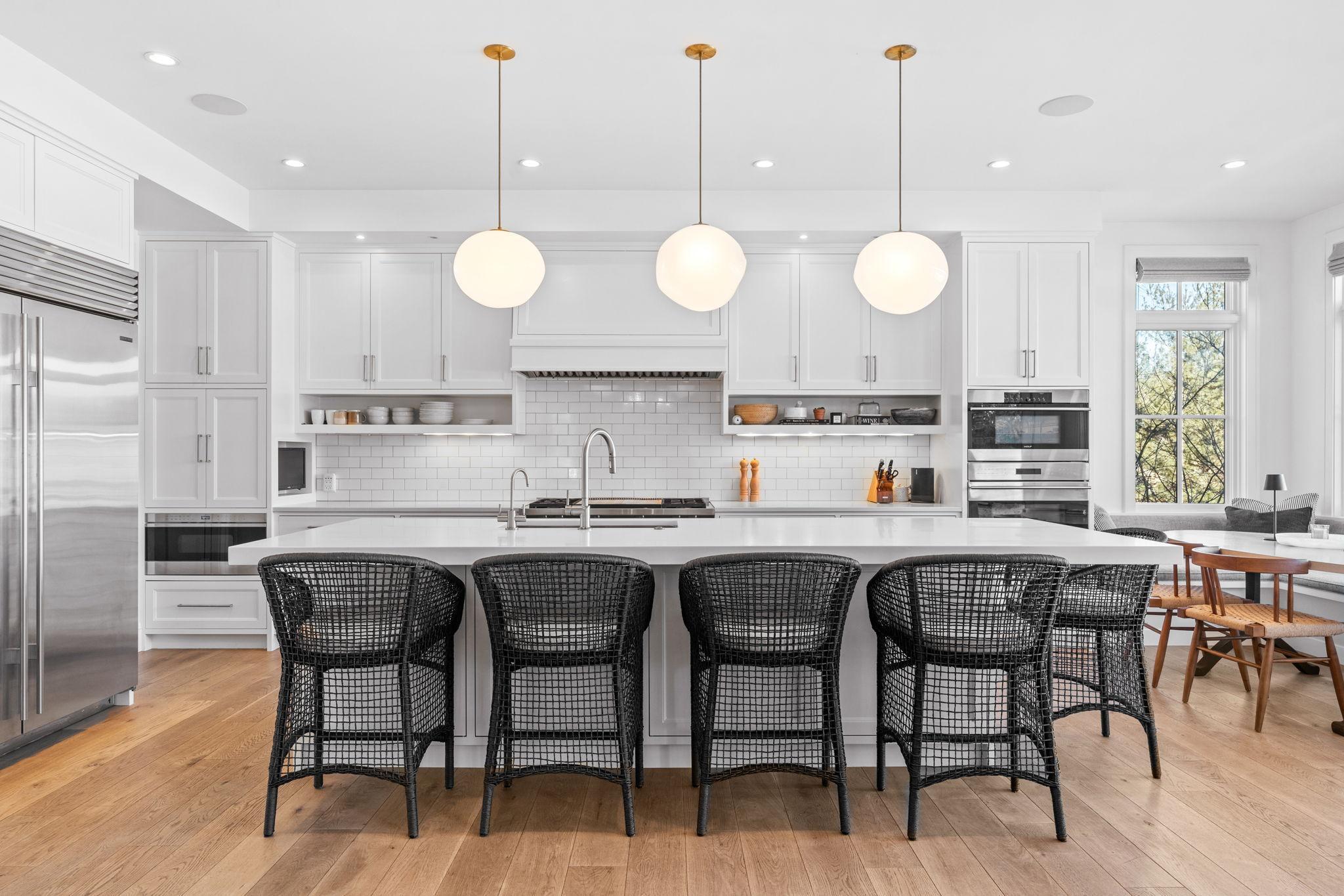 1615 Locust Hls Trail Wayzata, MN 55391 - Photo 14 of 96