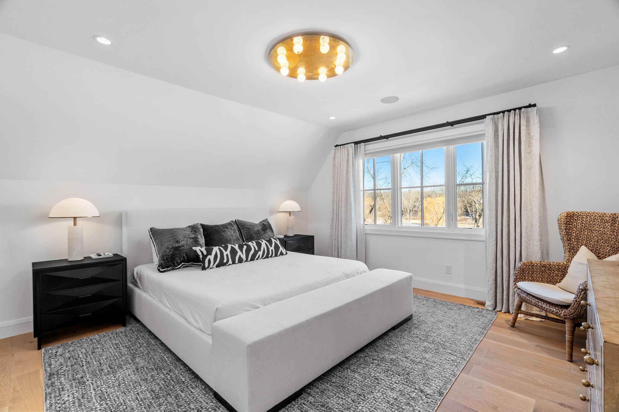 1615 Locust Hls Trail Wayzata, MN 55391 - Photo 31 of 96