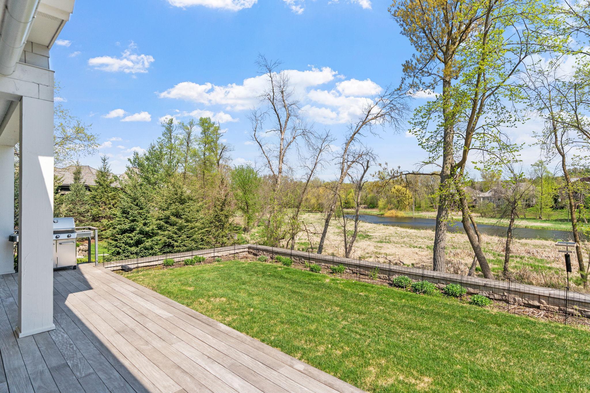 1615 Locust Hls Trail Wayzata, MN 55391 - Photo 37 of 96