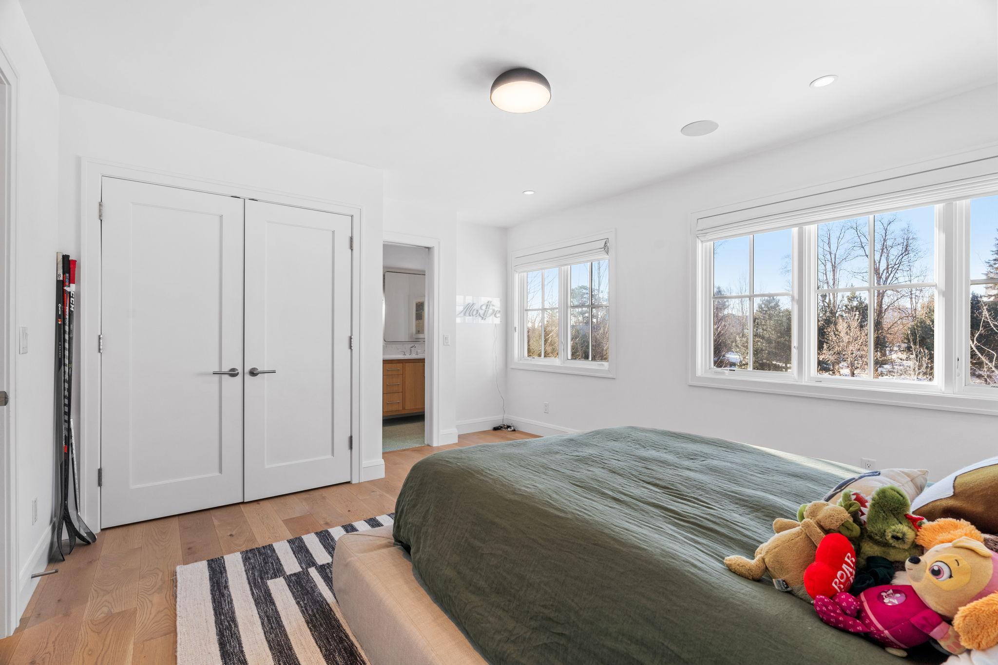 1615 Locust Hls Trail Wayzata, MN 55391 - Photo 44 of 96