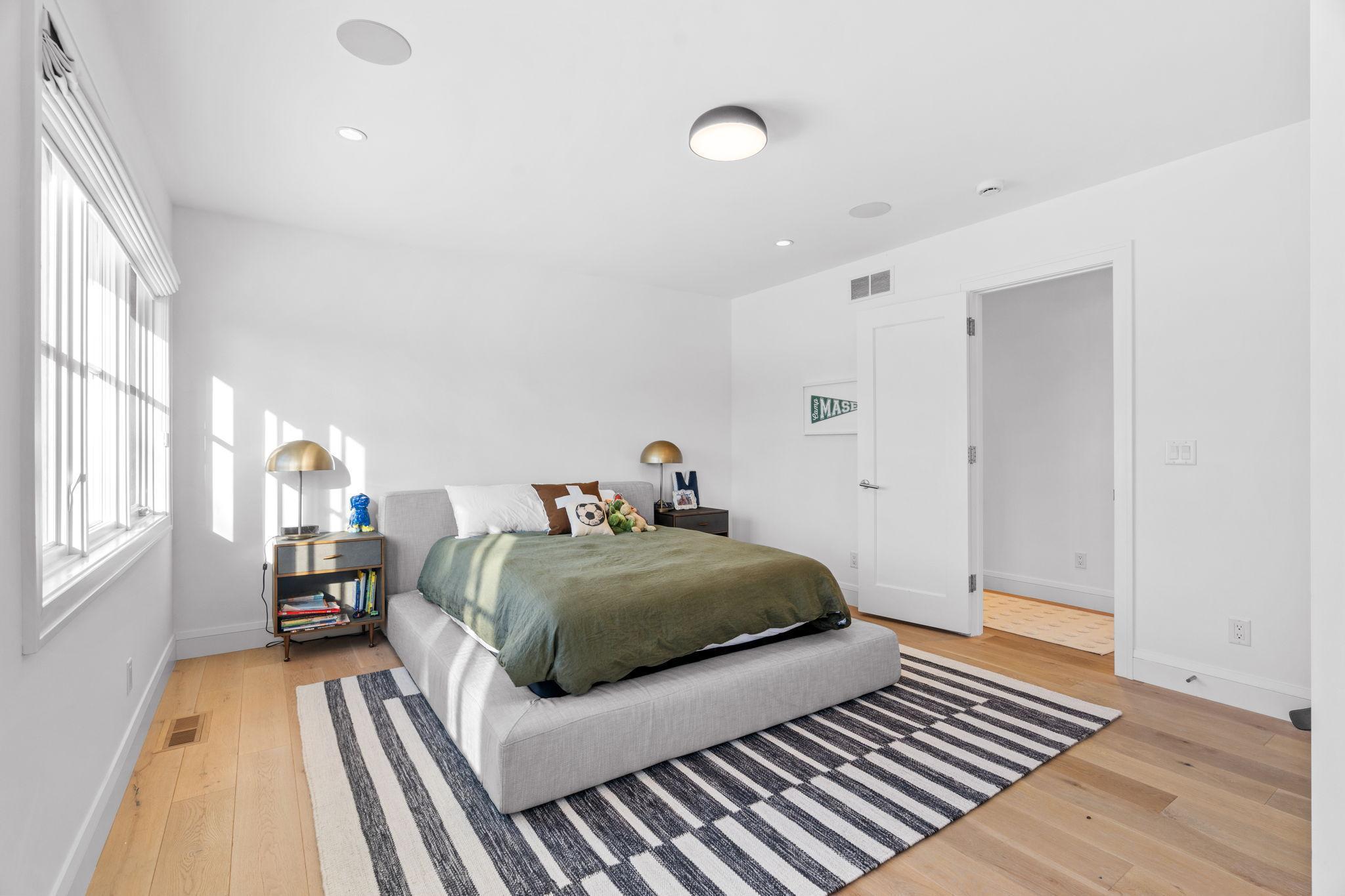 1615 Locust Hls Trail Wayzata, MN 55391 - Photo 45 of 96