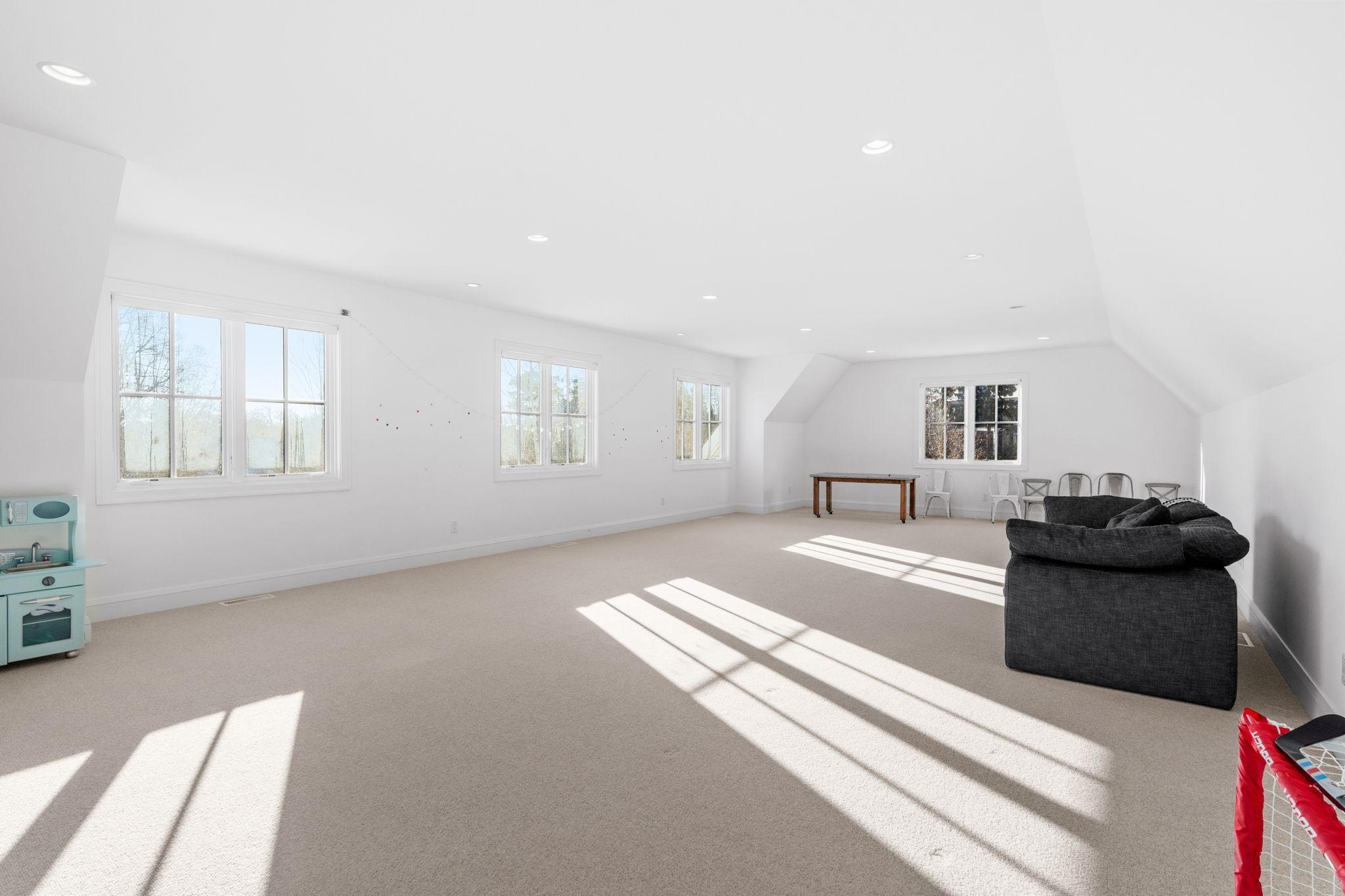 1615 Locust Hls Trail Wayzata, MN 55391 - Photo 50 of 96