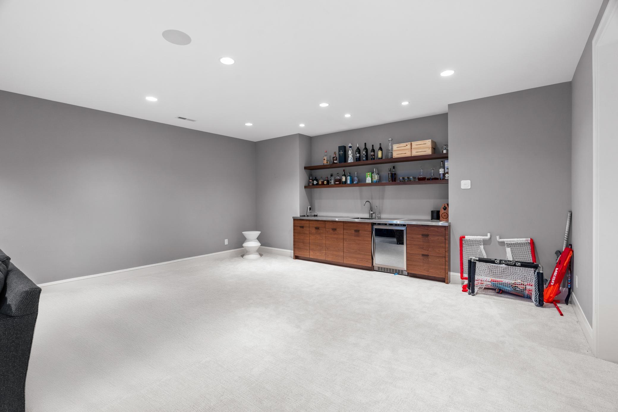 1615 Locust Hls Trail Wayzata, MN 55391 - Photo 56 of 96