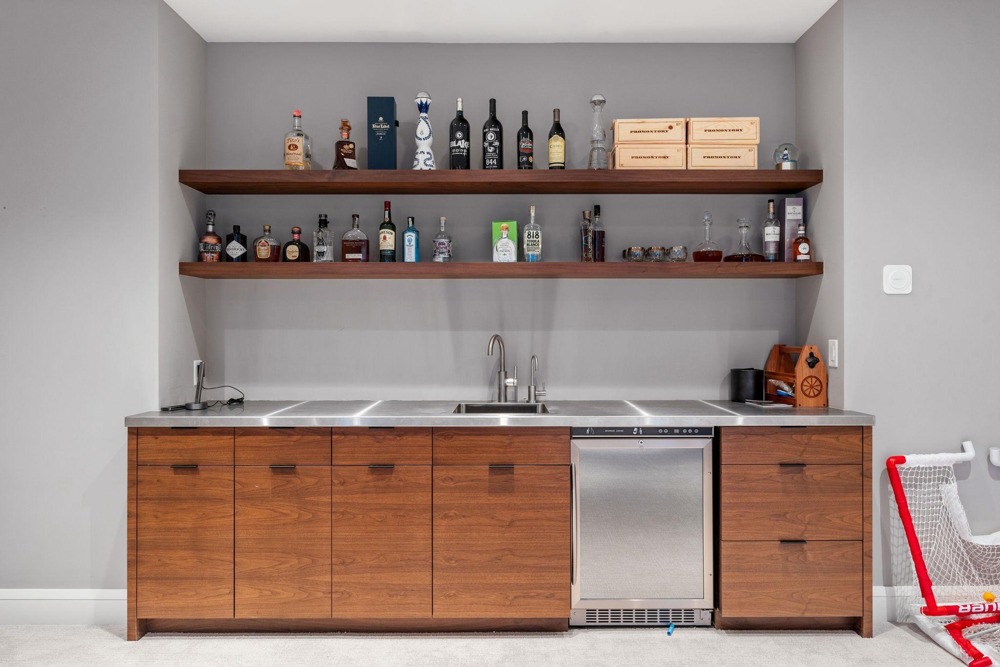 1615 Locust Hls Trail Wayzata, MN 55391 - Photo 57 of 96