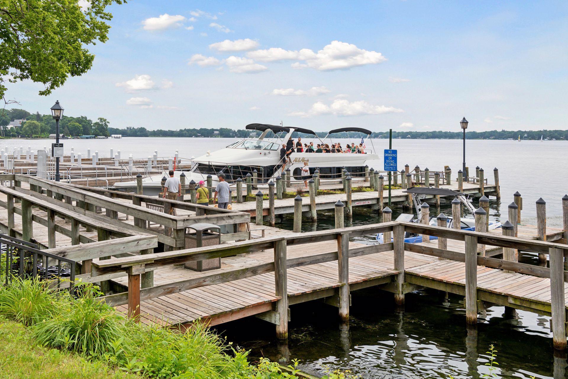 1615 Locust Hls Trail Wayzata, MN 55391 - Photo 64 of 96