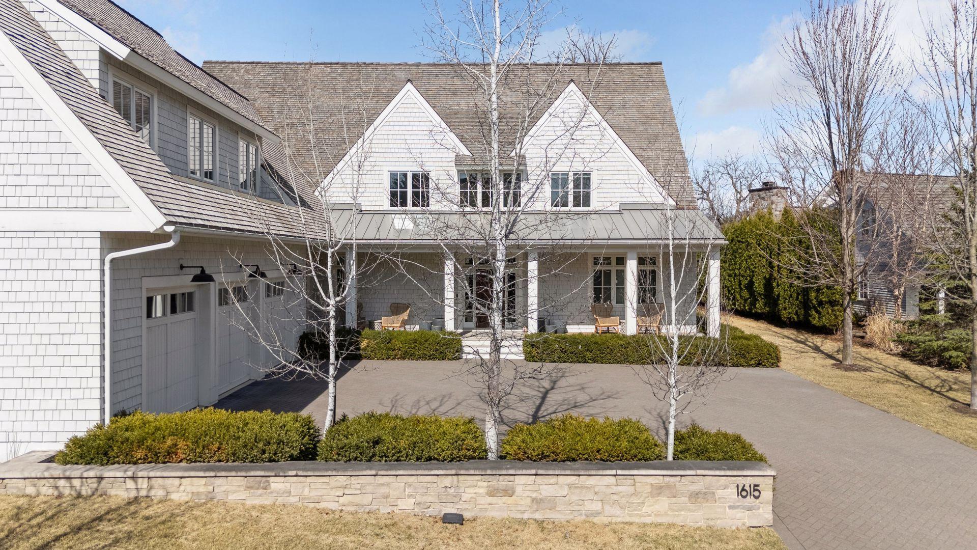 1615 Locust Hls Trail Wayzata, MN 55391 - Photo 78 of 96