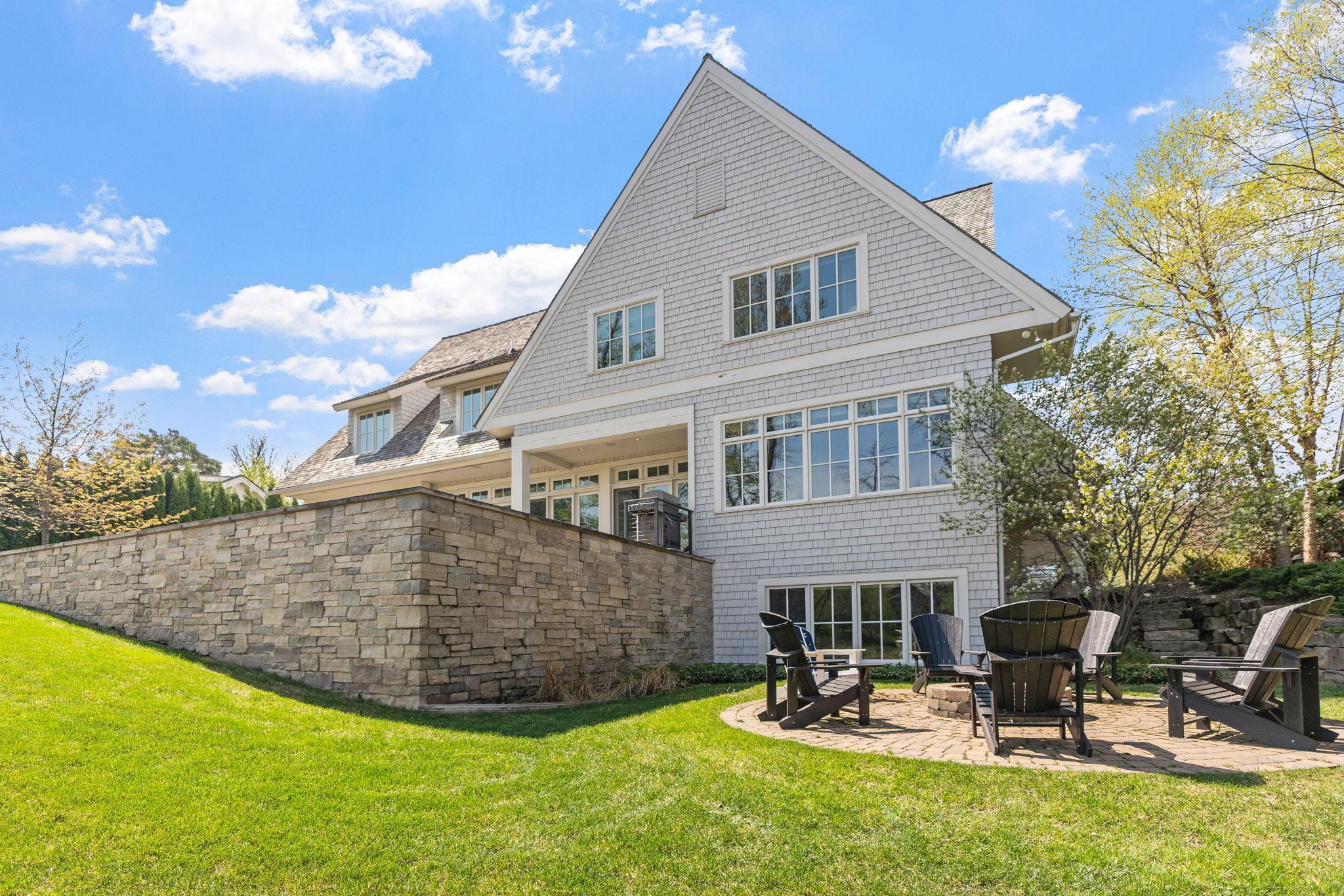 1615 Locust Hls Trail Wayzata, MN 55391 - Photo 91 of 96