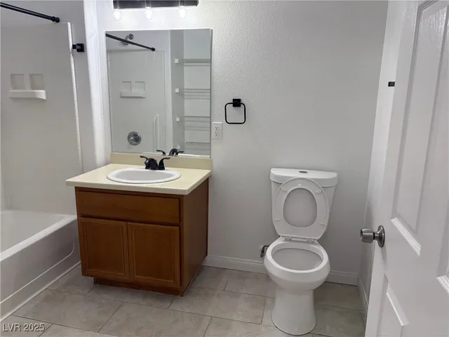 $269,900 | 7701 West Robindale Road, Unit 160, Las Vegas, NV 89113