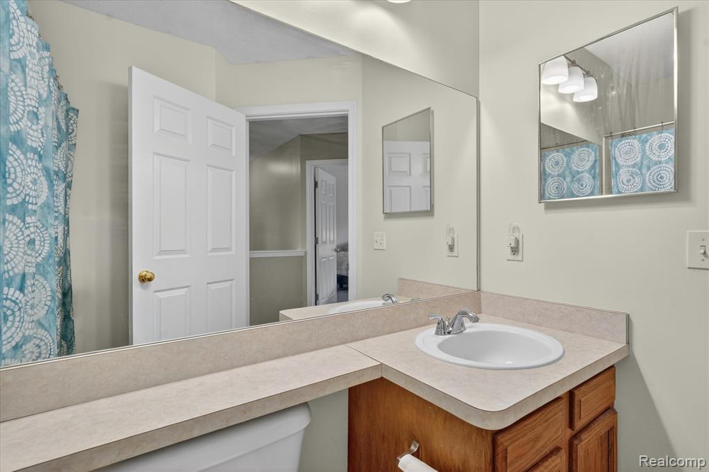 456 Lilly View Court Howell, MI 48843 - Photo 22 of 45