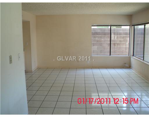 4849 Summerhill Road Las Vegas, NV 89121 - Photo 8 of 24 Den.