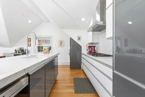 $1,925,000 | 1762 Beacon Street, Unit 4, Brookline, MA 02445