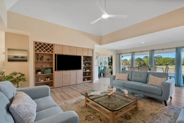 $590,000 | 5143 Southeast Club Way, Stuart, FL 34997