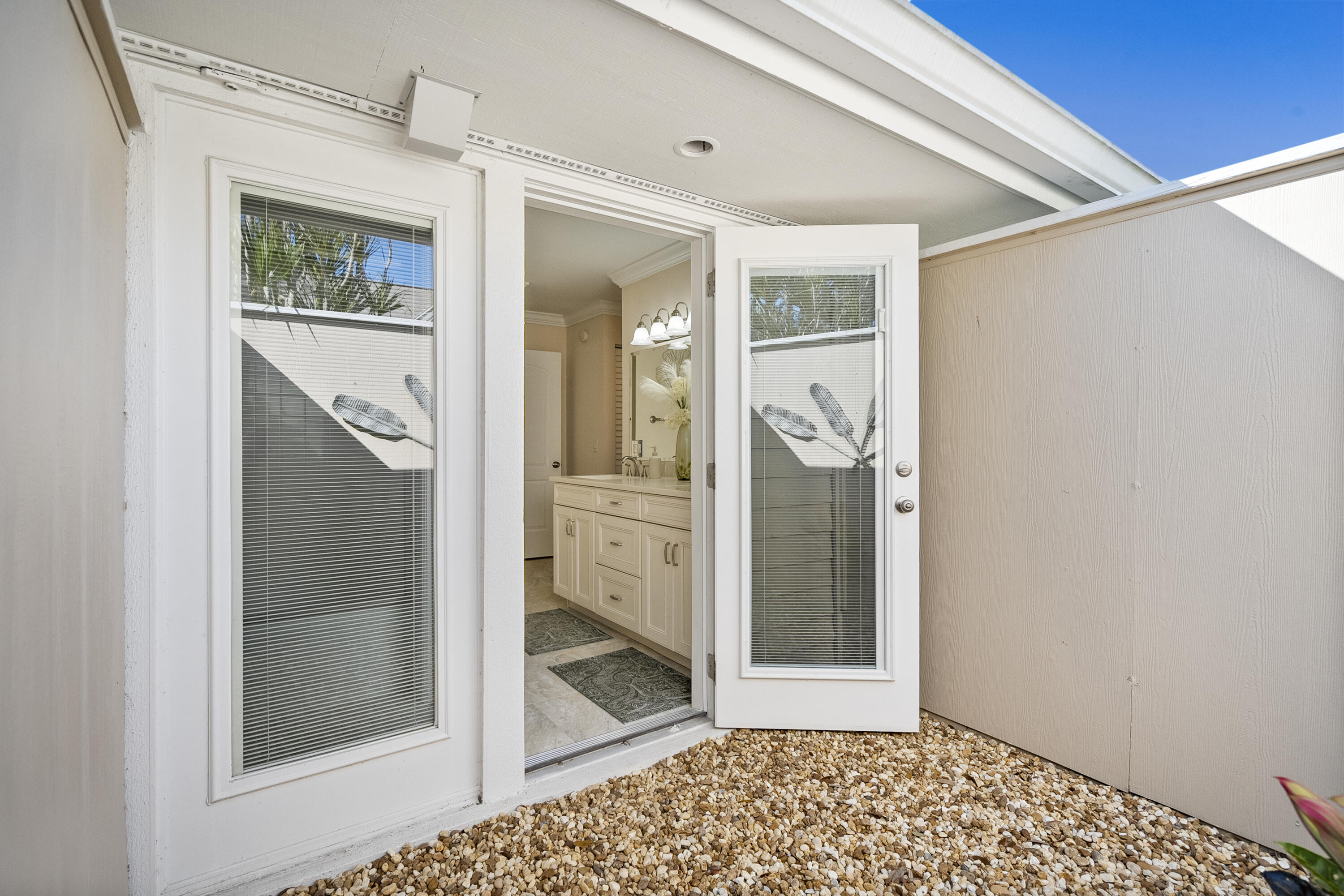 5143 Southeast Club Way Stuart, FL 34997 - Photo 27 of 57 DSC09090