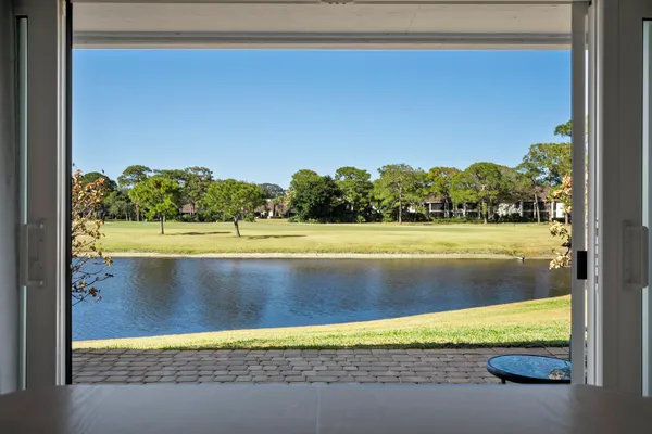 $590,000 | 5143 Southeast Club Way, Stuart, FL 34997