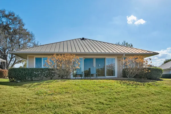 $590,000 | 5143 Southeast Club Way, Stuart, FL 34997