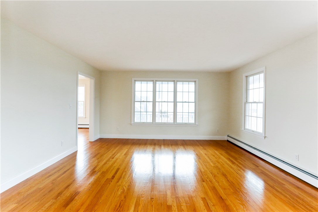 63 Prospect Farm Road Portsmouth, RI 02871 - Photo 12 of 34 formal living room