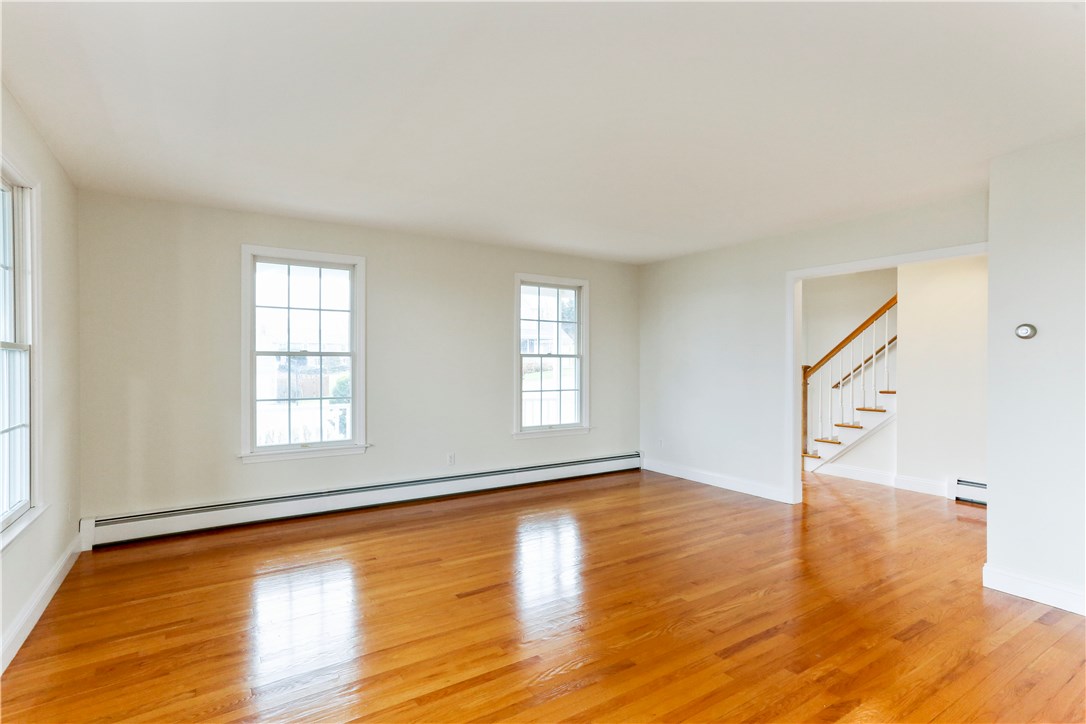 63 Prospect Farm Road Portsmouth, RI 02871 - Photo 13 of 34 formal living room