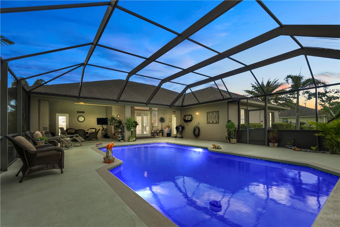 1577 Eagles Circle Sebastian, FL 32958 - Photo 3 of 36