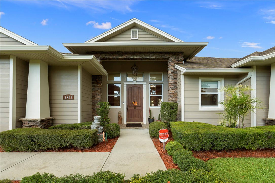 1577 Eagles Circle Sebastian, FL 32958 - Photo 7 of 36