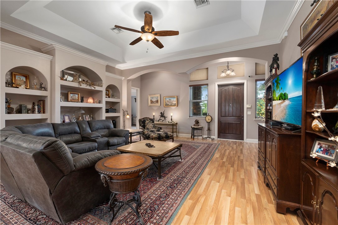 1577 Eagles Circle Sebastian, FL 32958 - Photo 8 of 36