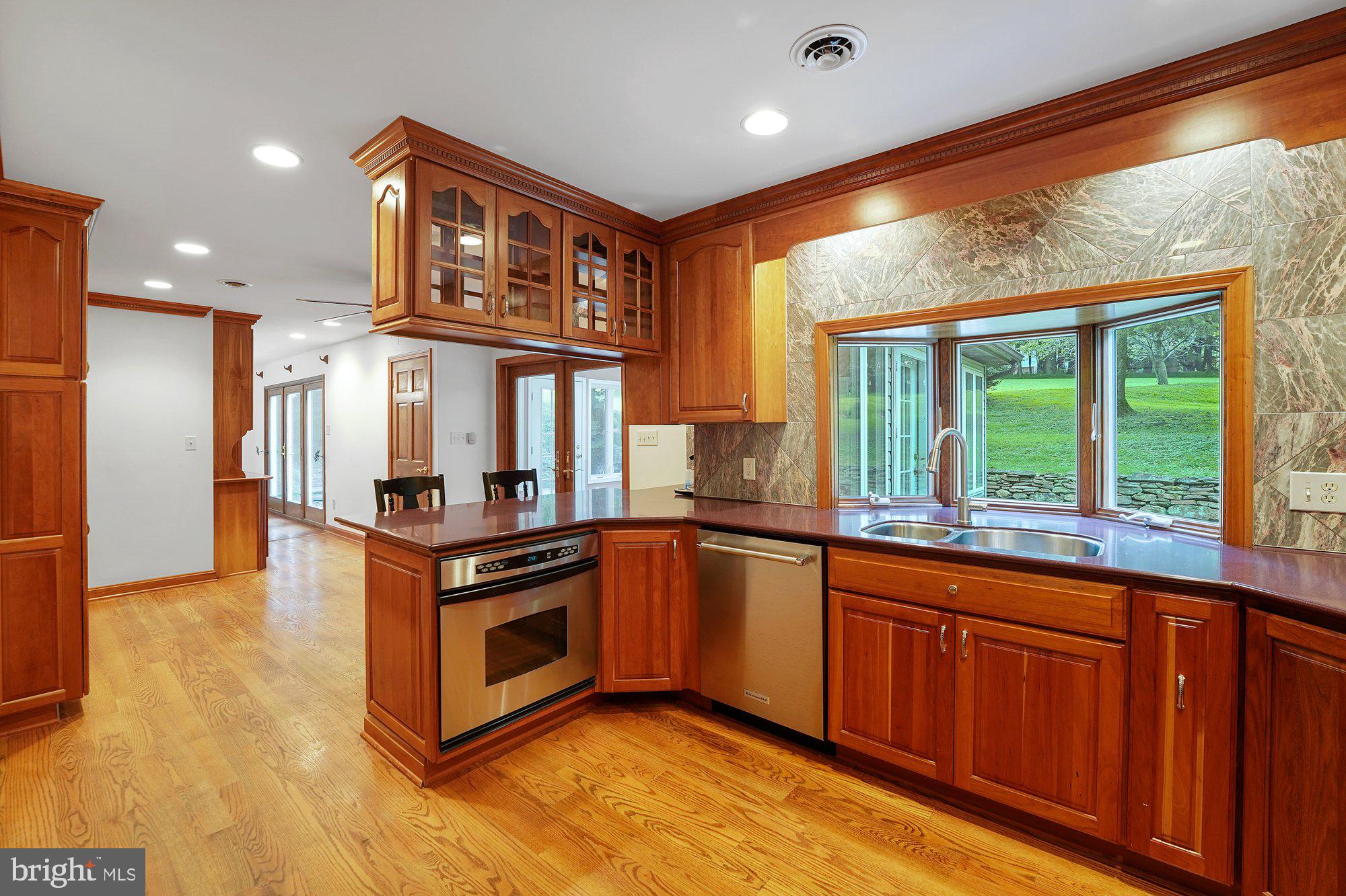 173 Laurel Bridge Road Landenberg, PA 19350 - Photo 9 of 36 Stainless appliances