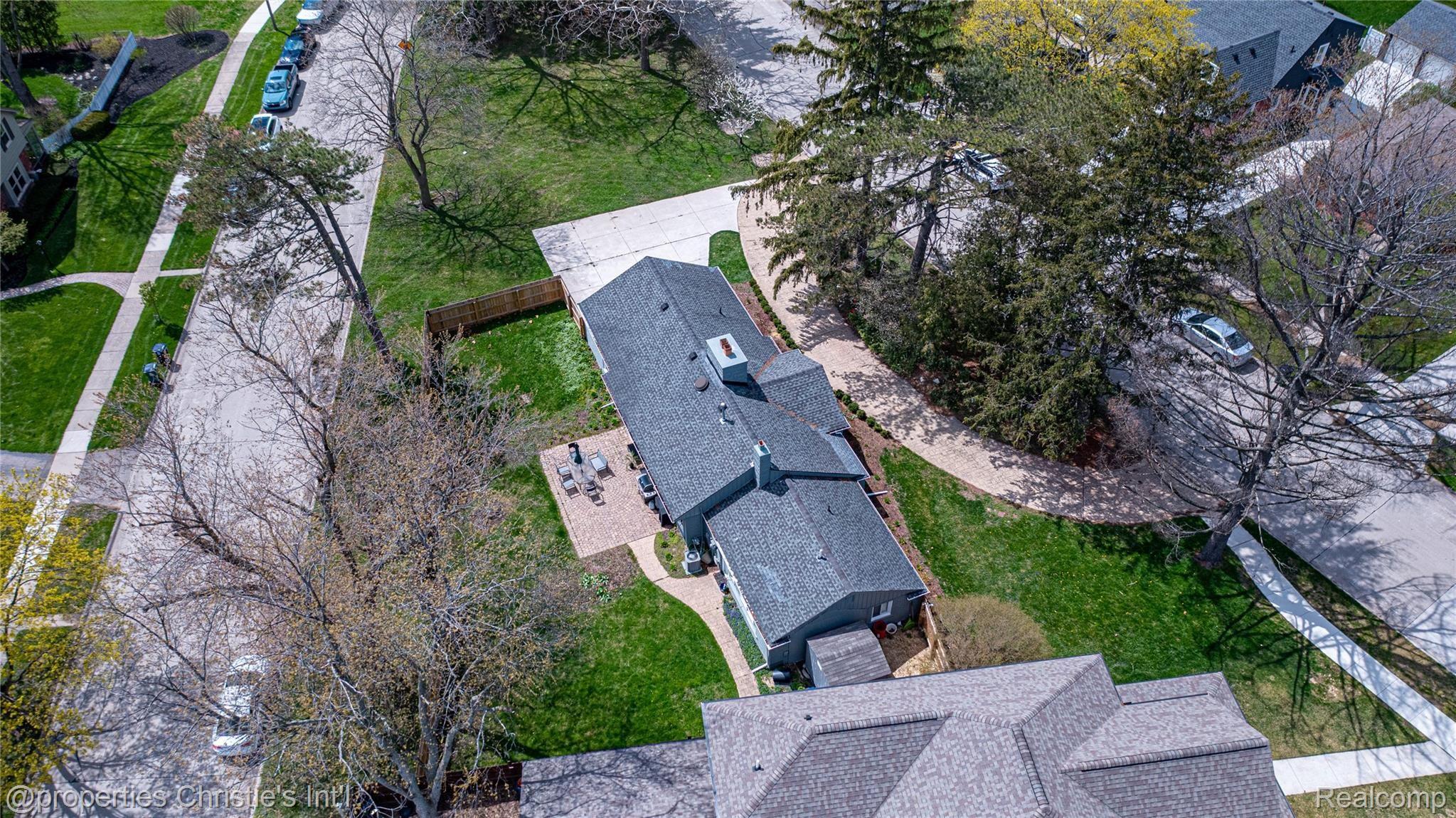 4209 Sheffield Road Royal Oak, MI 48073 - Photo 25 of 26 4209 Sheffield-41.jpg