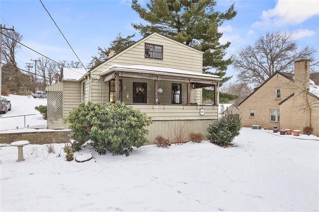 47 Ewing Road McKees Rocks, PA 15136 - Photo 22 of 28 Large covered side porch