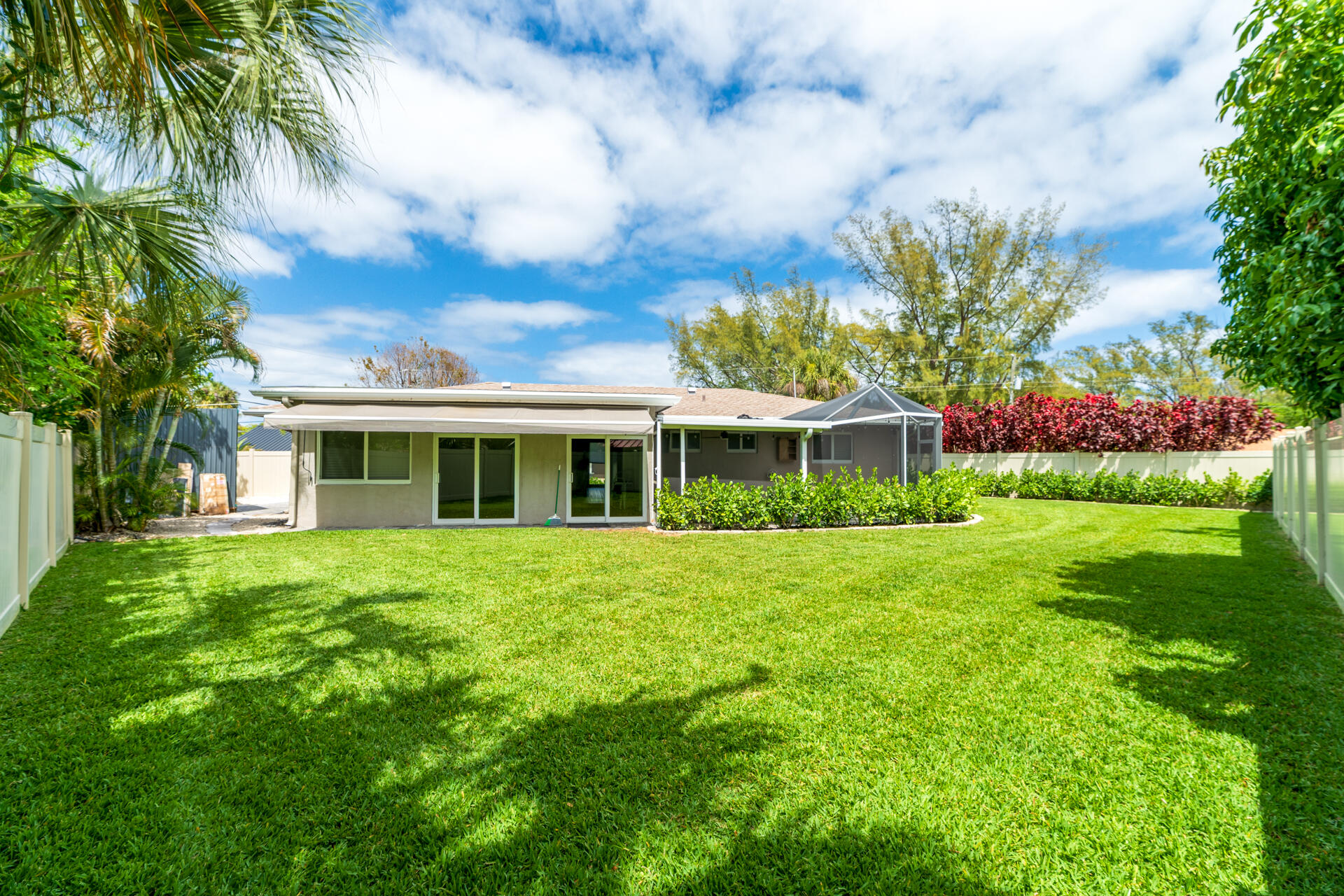 8099 Santa Fe Trail Boca Raton, FL 33487 - Photo 50 of 72 20260415 - 8099 Santa Fe Trail - MR-48
