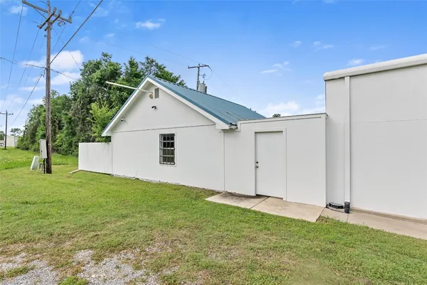 $289,900 | 210-212 South Tammye Lane, Madisonville, TX 77864