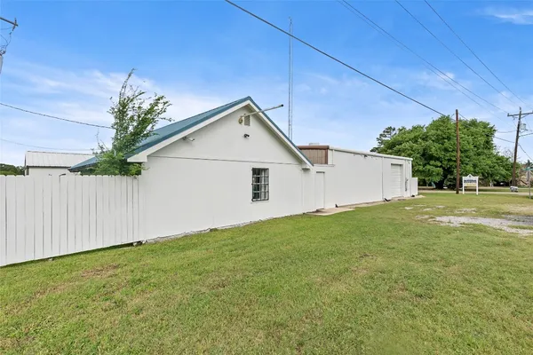 $289,900 | 210-212 South Tammye Lane, Madisonville, TX 77864