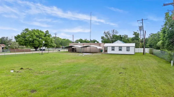 $289,900 | 210-212 South Tammye Lane, Madisonville, TX 77864