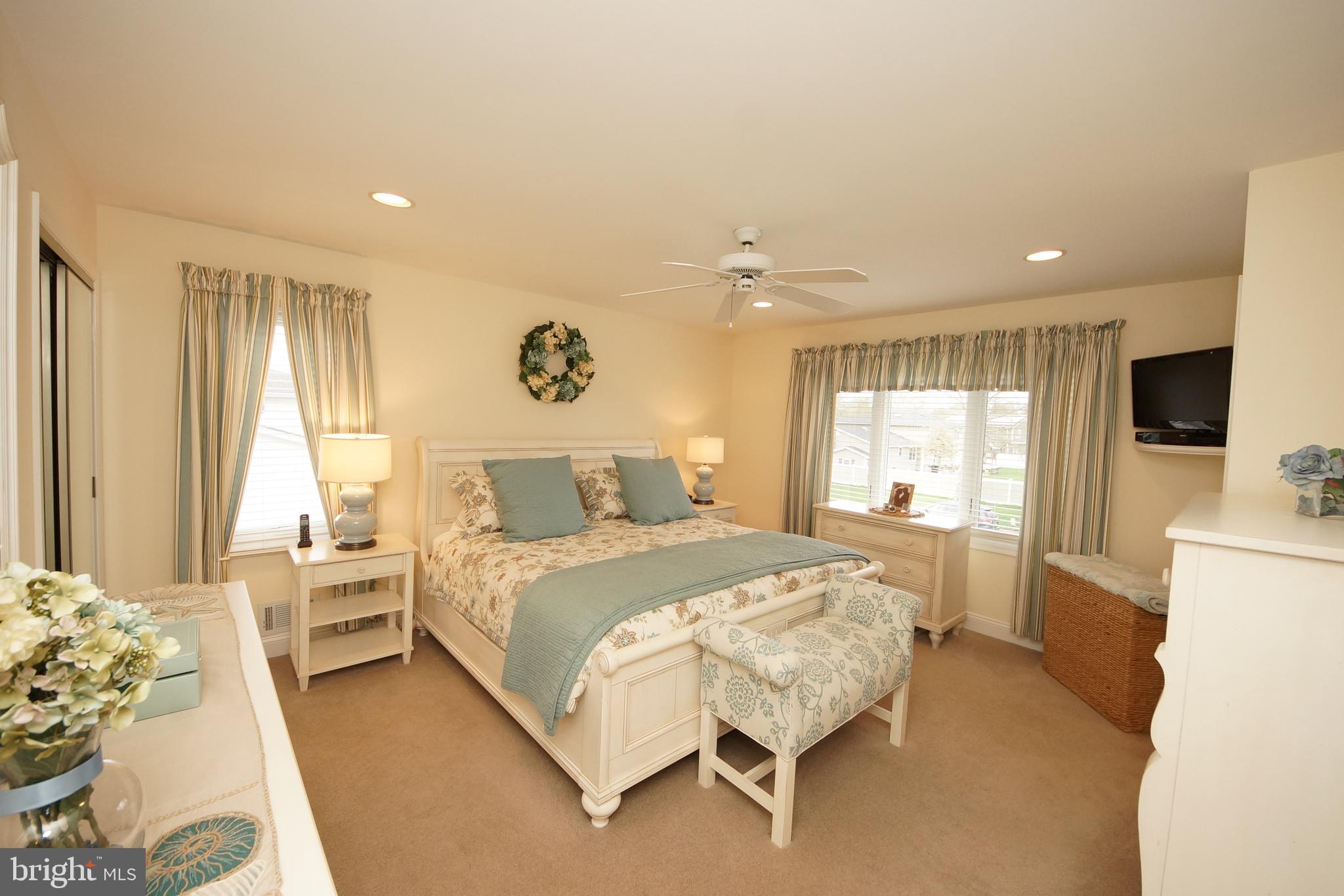 29 Peter Rafferty Drive Hamilton, NJ 08690 - Photo 17 of 30