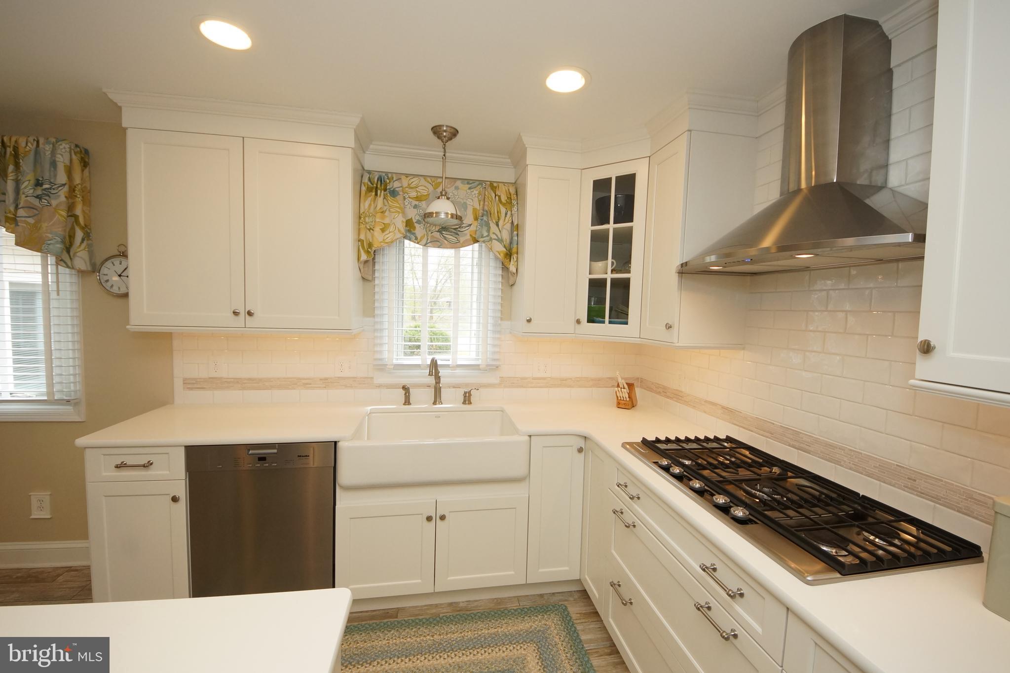 29 Peter Rafferty Drive Hamilton, NJ 08690 - Photo 10 of 30