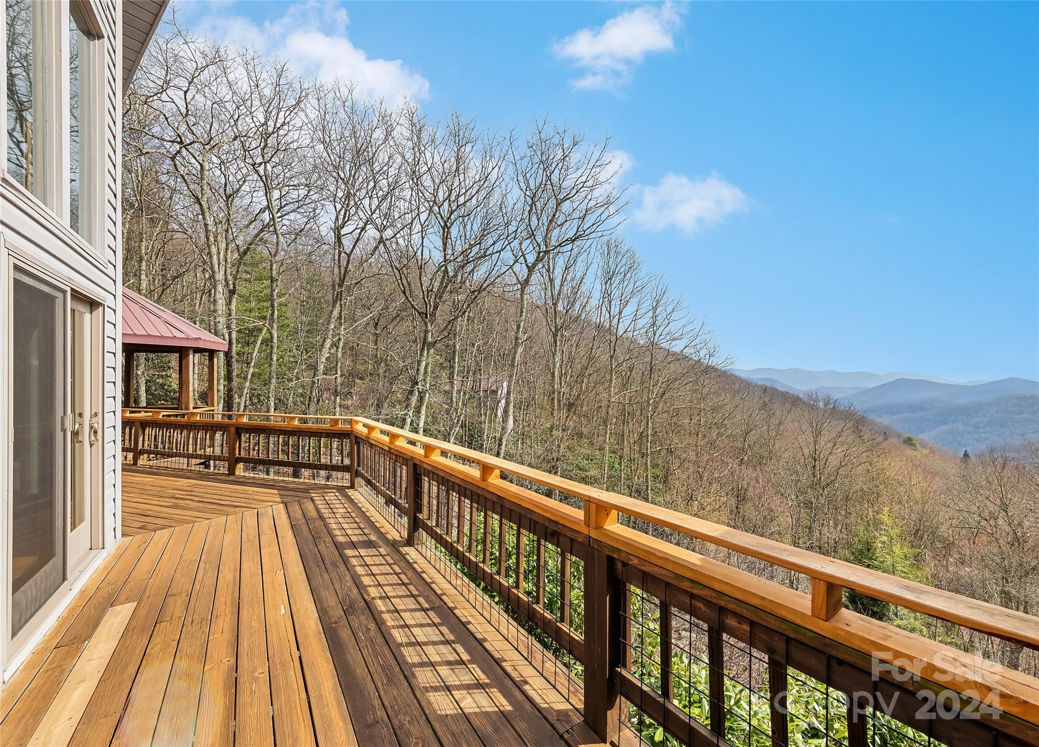 2521 Pless Underwood Road Maggie Valley, NC 28751 - Photo 4 of 46 a view of balcony with wooden floor and fence