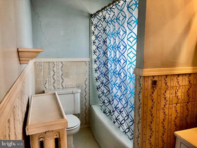 163 East Washington Street Riverside, NJ 08075 - Photo 13 of 16 Bathroom