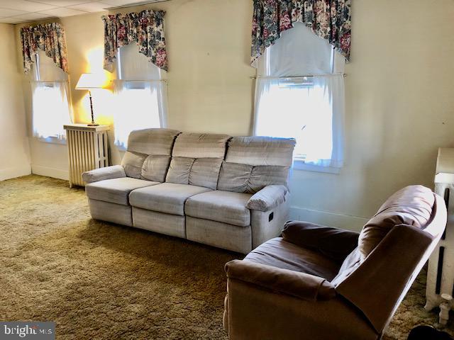 163 East Washington Street Riverside, NJ 08075 - Photo 6 of 16 Living Room