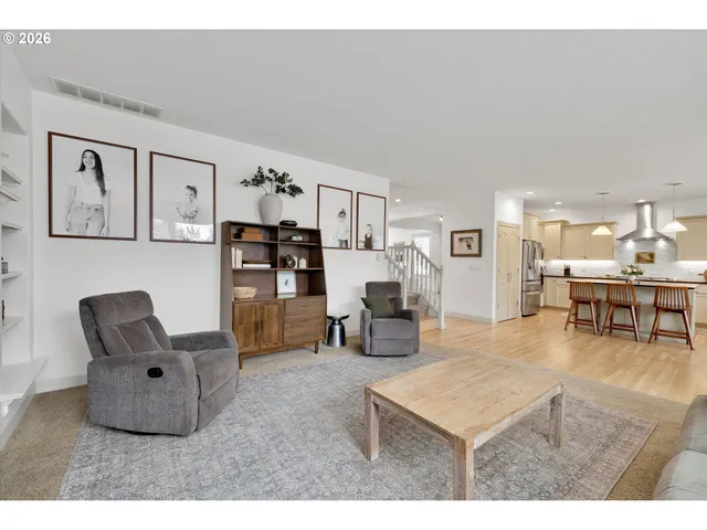 $815,000 | 1316 Southeast 16th Avenue, Canby, OR 97013