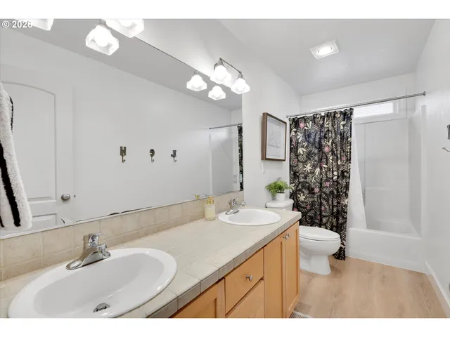 $815,000 | 1316 Southeast 16th Avenue, Canby, OR 97013