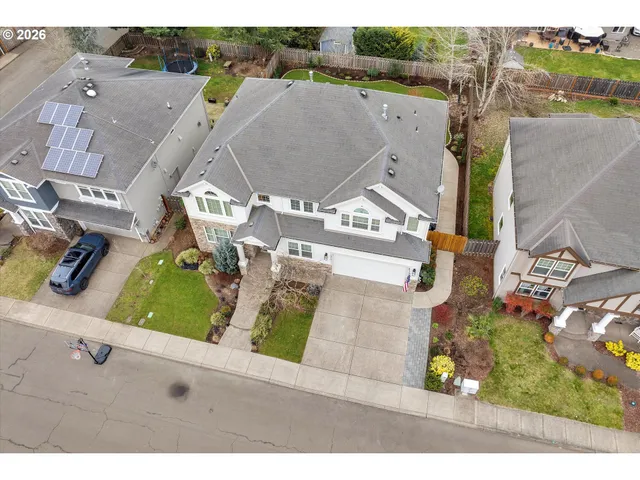 $815,000 | 1316 Southeast 16th Avenue, Canby, OR 97013