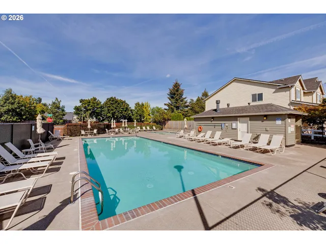 $815,000 | 1316 Southeast 16th Avenue, Canby, OR 97013