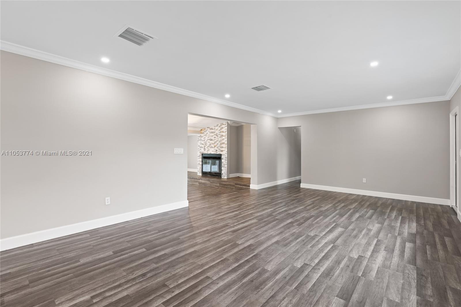 11845 Southwest 82nd Road Miami, FL 33156 - Photo 18 of 74 Gallery Image 18