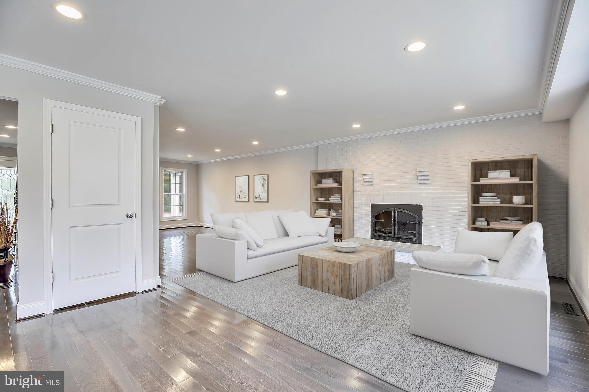 12603 Worthington Ridge Road Reisterstown, MD 21136 - Photo 11 of 30 Family Room off Kitchen w Brick accent wall