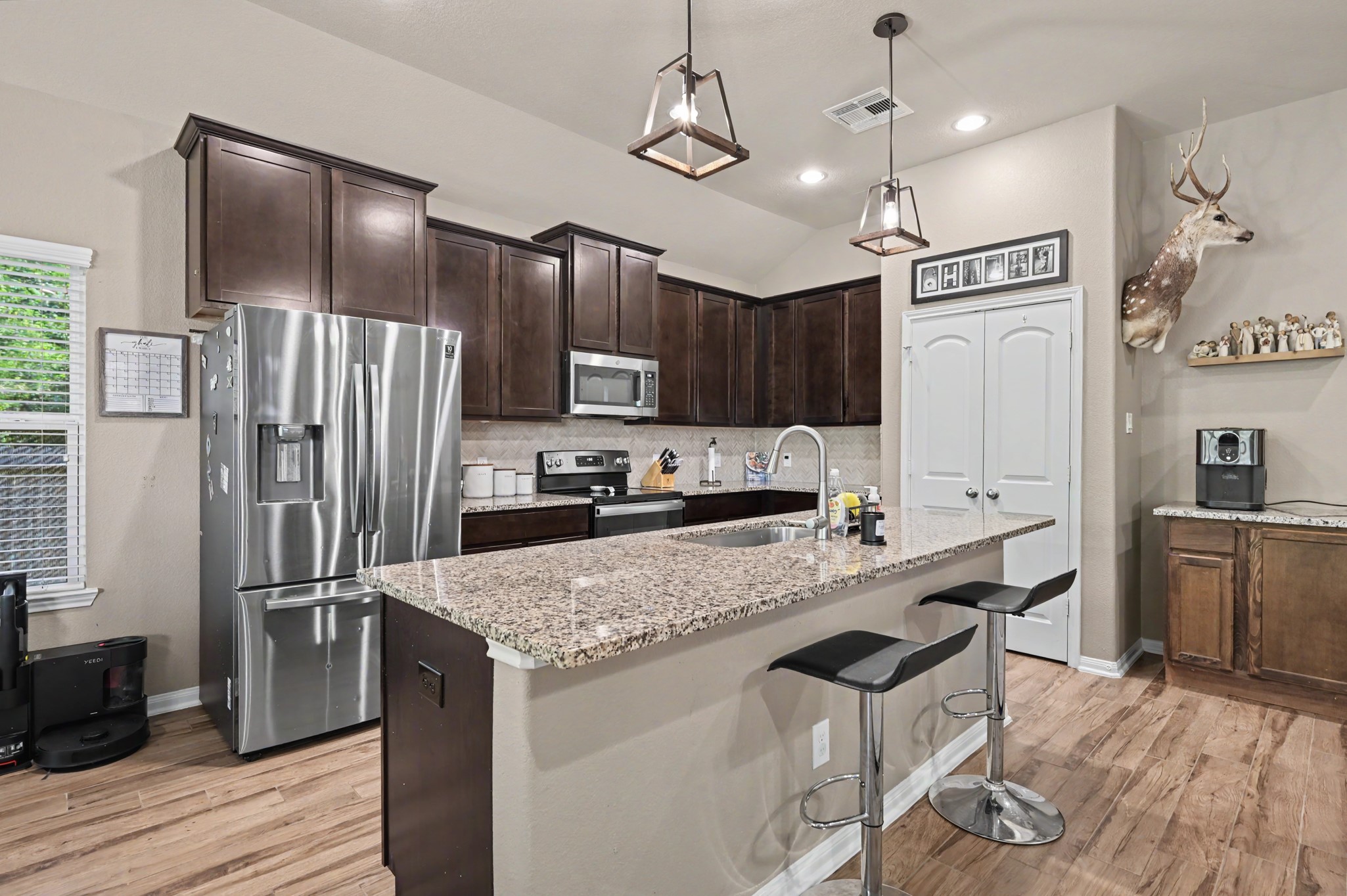 13258 Ridgeview Willis, TX 77318 - Photo 9 of 45 Gallery Image 9