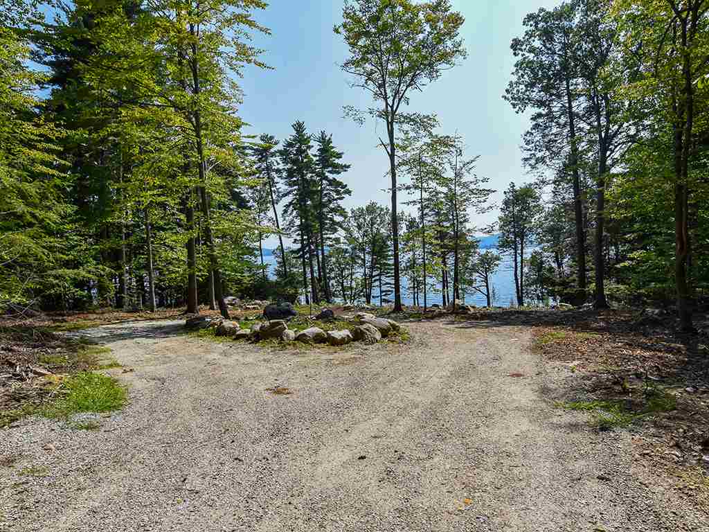 Spruce Road, Unit 17 Wolfeboro, NH 03894 - Photo 7 of 25 Gallery Image 7