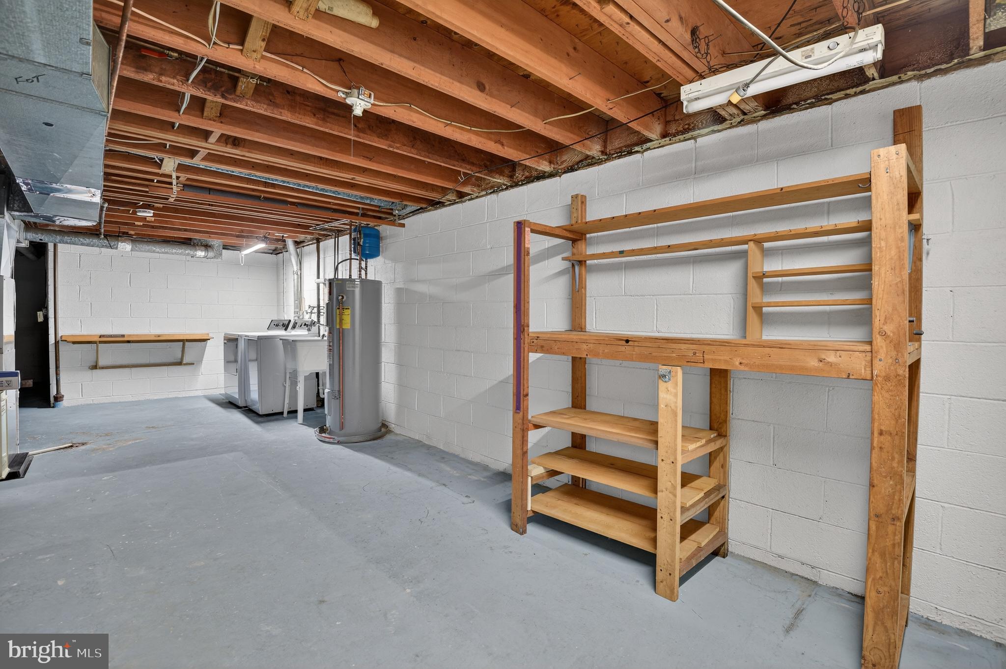 19144 Roman Way Gaithersburg, MD 20886 - Photo 29 of 31 a view of room with wooden ceiling