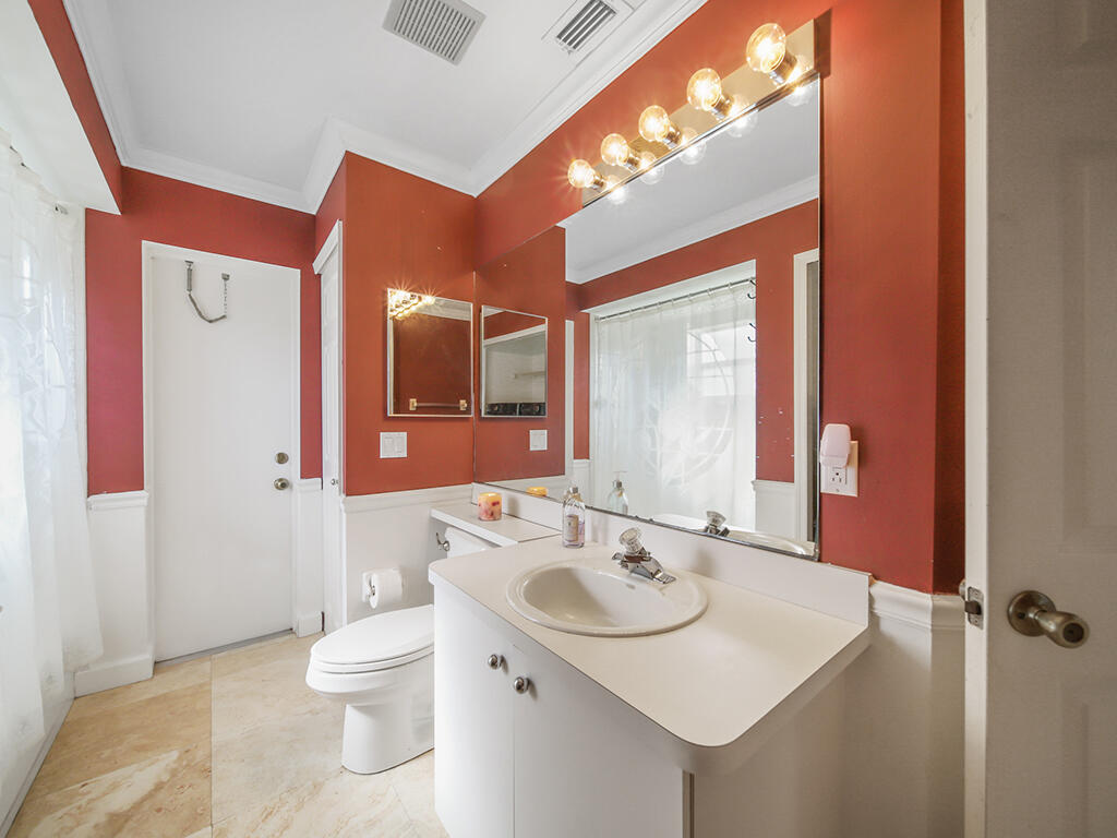 1197 Southwest Galvin Road Port St. Lucie, FL 34953 - Photo 30 of 33 Cabana Bath