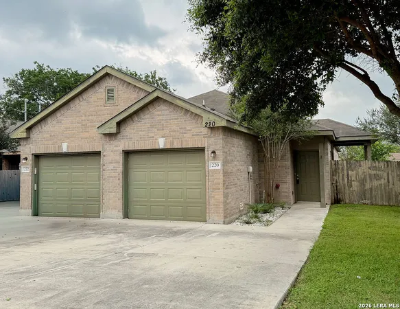 $1,395 | 220 Anne Louise Drive, New Braunfels, TX 78130