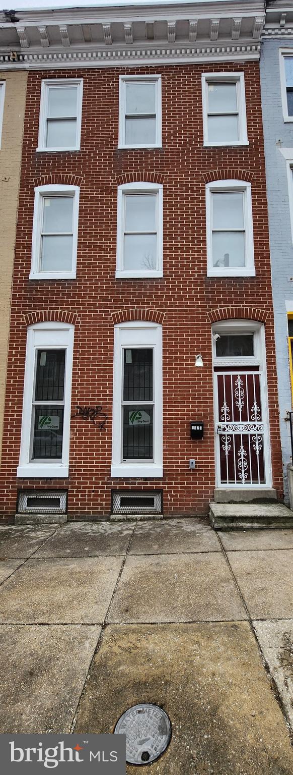 1623 West Lexington Street Baltimore, MD 21223 - Photo 1 of 26 a front view of a building