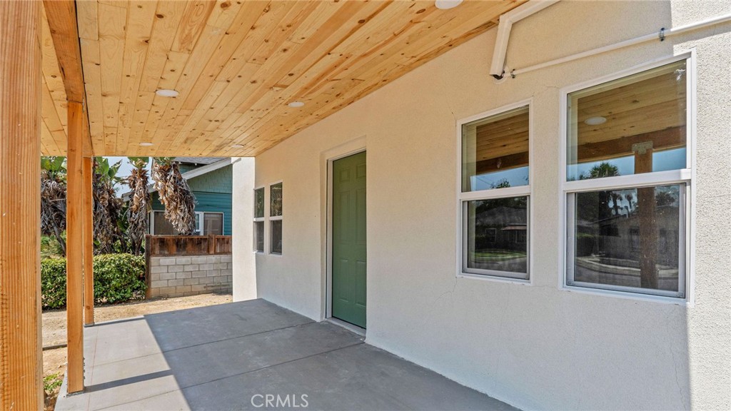 3309 Locust Street Riverside, CA 92501 - Photo 2 of 10 a view of a door of the house