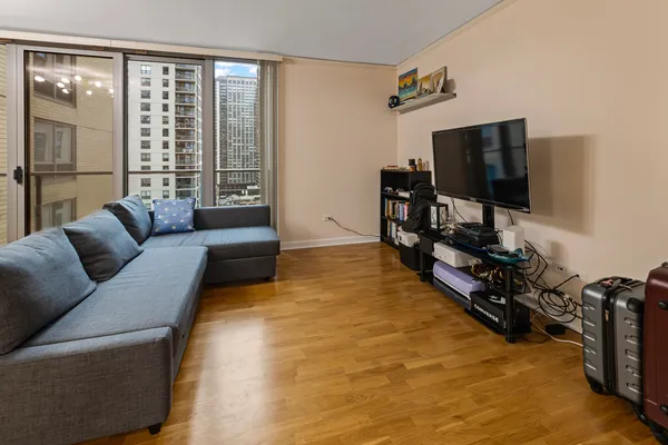 $2,895 | 420 East Waterside Drive, Unit 904, Chicago, IL 60601